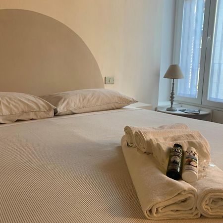 Studio Apartment Una Finestra Su Комо Екстер'єр фото